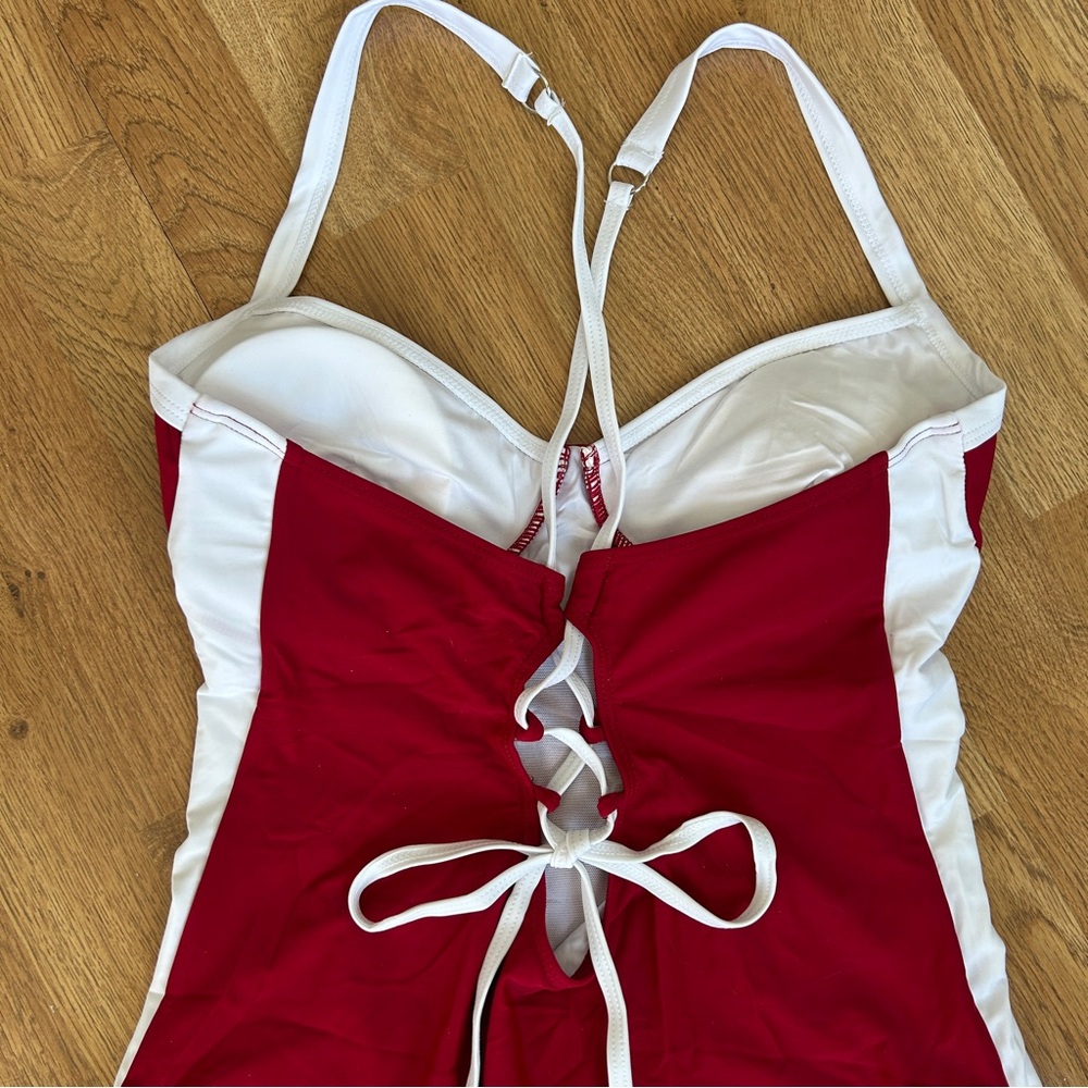 Amazon Women's Red and White Colorblock Criss Cross One-Piece Swimsuit Large - Picture 6 of 9